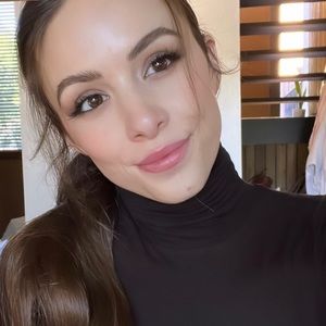 Meet your Posher, Ada❤️